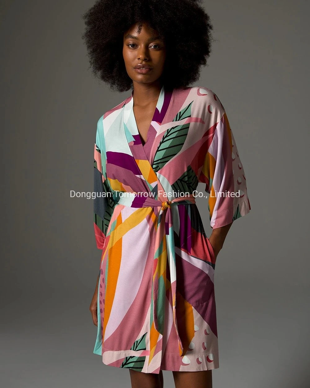 Factory China OEM Top Quality New Design Hot Selling Women Ladies Nightwear Silk Pajamas Sets Kimono Short Robe Sleepwear
